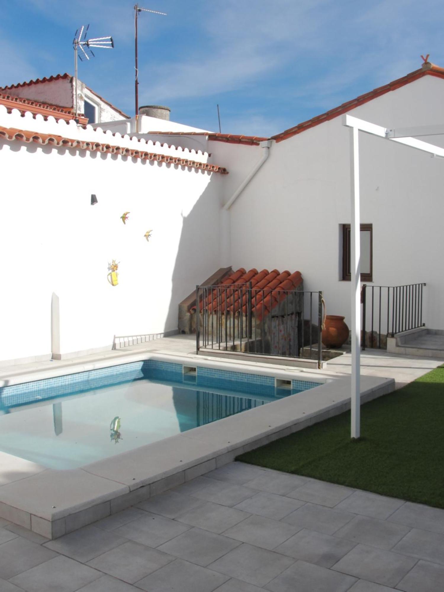Apartamento Turistico La Choza Jerez De Los Caballeros Extérieur photo